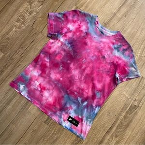 💞NEW💞 CUSTOM NIKE TIE DYE WMNS TEE